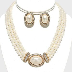 Pearl (faux) Cream Necklace & Clip-On Earrings Set